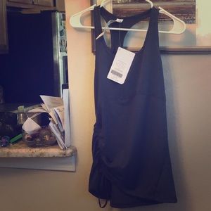 Fabletics cashel curved cinch tank gray